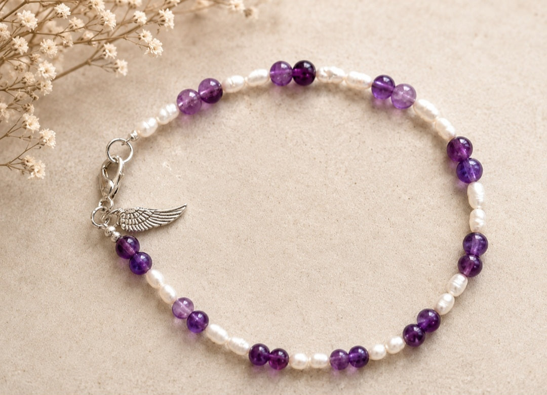 Amethyst and freshwater pearl bracelet