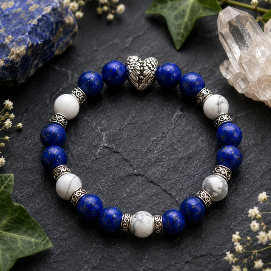 Lapis lazuli & howlite bracelet with angelwings heart feature